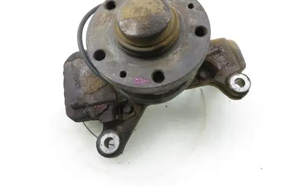 Iveco Daily 3rd gen Front wheel hub spindle knuckle