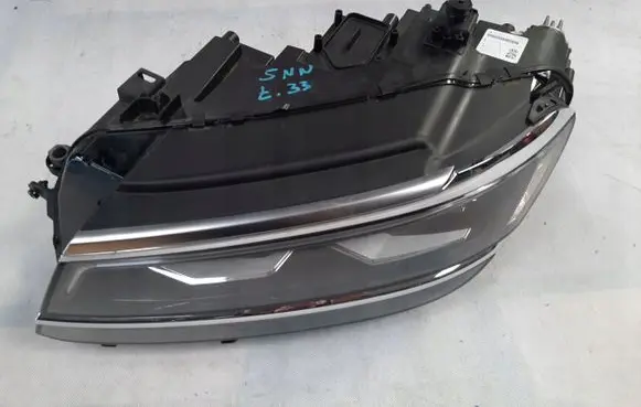 Volkswagen Tiguan Headlight/headlamp 5NN941081C
