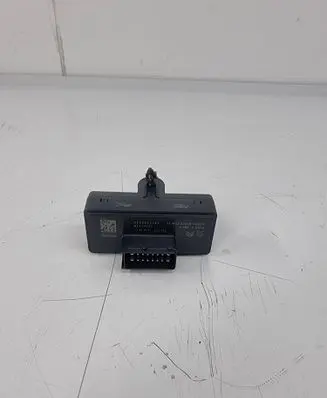 Peugeot 3008 II Seat heating relay 9810486880