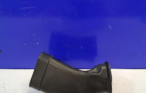 Volvo S60 Air intake hose/pipe 31474810