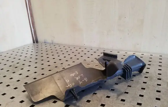 Audi A4 S4 B7 8E 8H Other engine bay part 8E1837349
