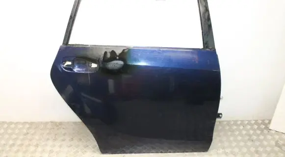 Toyota Verso-S Rear door