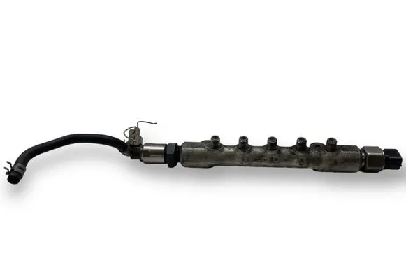 Toyota Avensis T250 Fuel main line pipe 8945860010 D6080 10Y01A