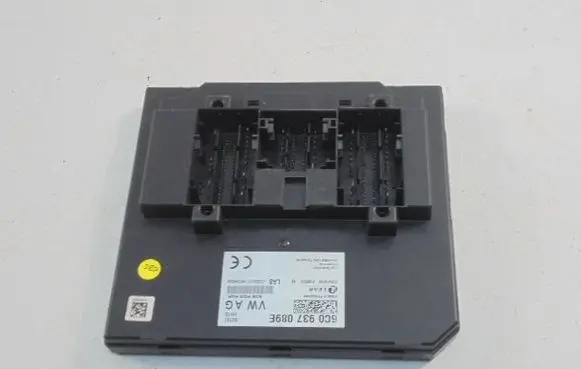 Skoda Fabia Mk3 (NJ) Central body control module 6C0937089E