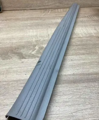 Mercedes-Benz E W211 Front sill trim cover A2116801835