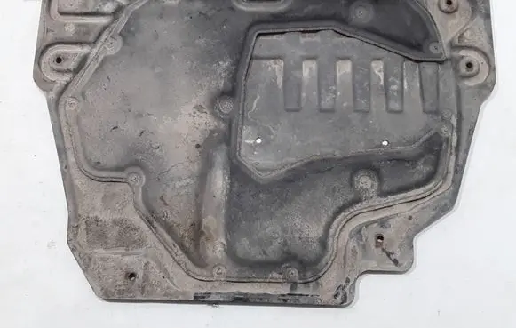 Land Rover Evoque I Engine splash shield/under tray LR027020