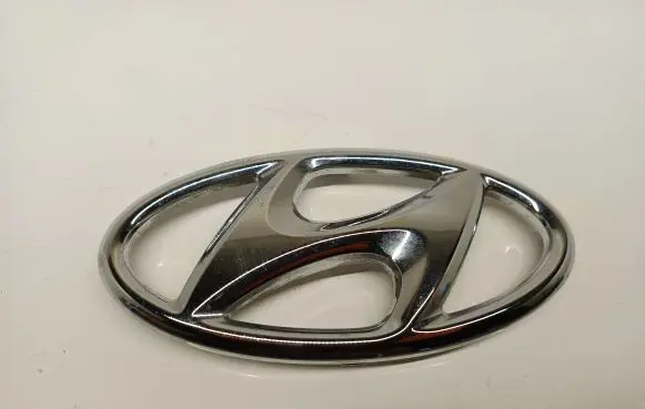 Hyundai Ioniq Manufacturer badge logo/emblem 86354J9000