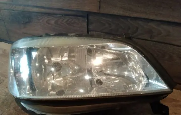 Opel Zafira A Headlight/headlamp