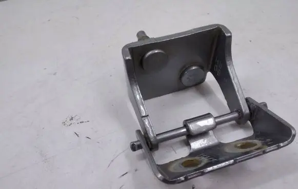Ford Puma Tailgate/trunk/boot hinge CM5142900AF