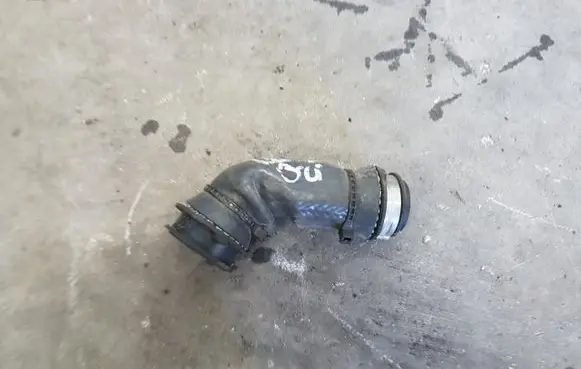 Ford Fiesta Air intake hose/pipe