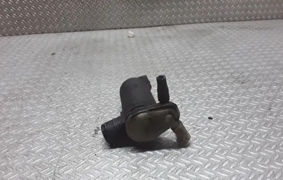 Ford Fiesta Windscreen/windshield washer pump
