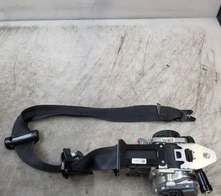 Volvo V60 Front seatbelt 39818843