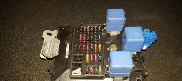 Nissan Almera Fuse box set 243501n000f