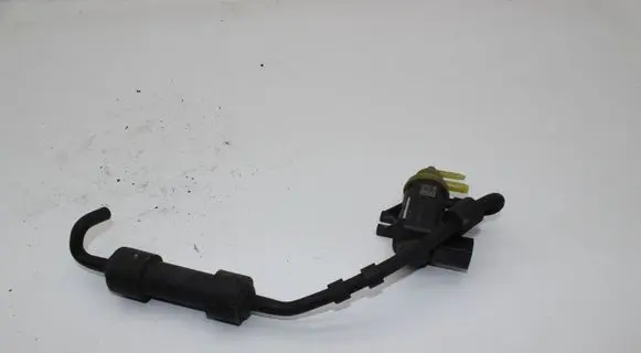 Skoda Superb B6 (3T) Turbo solenoid valve 1K0906627B