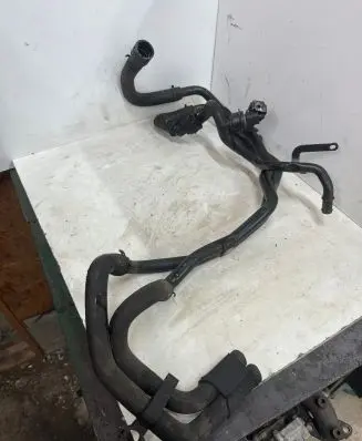 Volkswagen Touareg I Engine coolant pipe/hose 7L6121070AJ