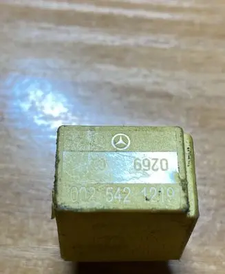 Mercedes-Benz ML W163 Other relay 0025421219 C1565