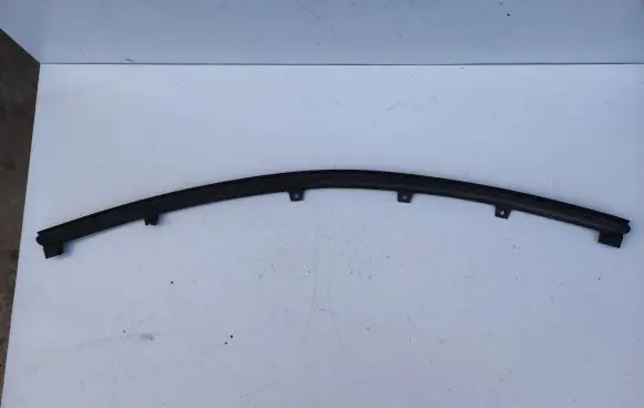 Mercedes-Benz C W204 Engine compartment rubber A2048800297