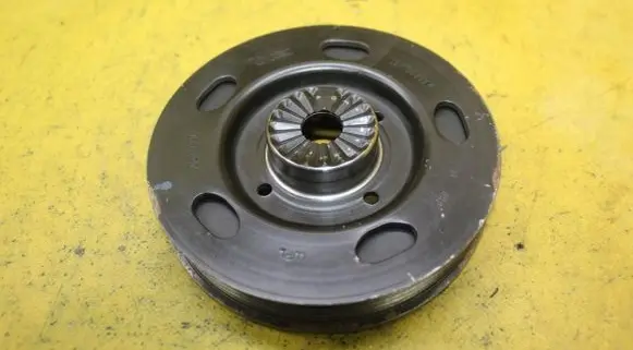 Audi A4 S4 B8 8K Crankshaft pulley