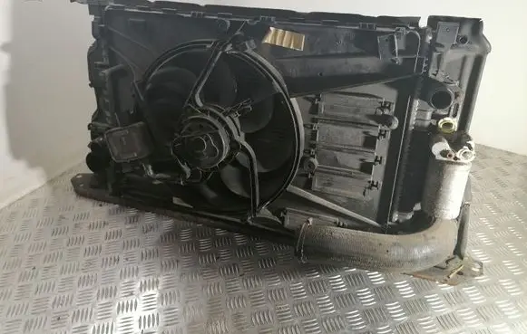 Volvo S60 Radiator set P31293778 6G918C607MG