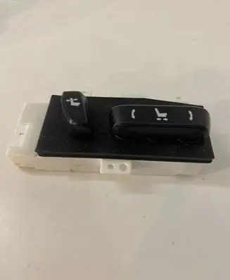 Lexus RX 450H Seat control switch 270010Z17