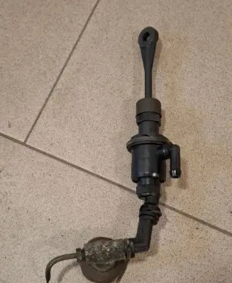 Clutch slave cylinder