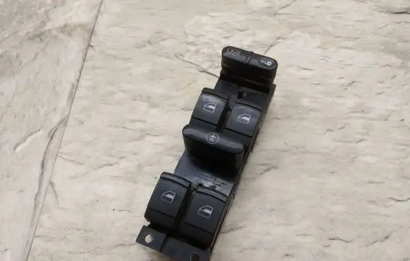 Volkswagen Golf IV Electric window control switch 1J4959857