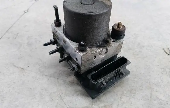 KIA Ceed ABS Pump 589201H300