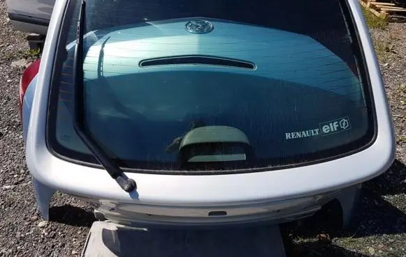 Renault Megane I Tailgate/trunk/boot lid pilkas