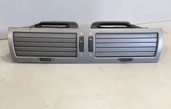 BMW 7 E65 E66 Dash center air vent grill 82235990 6943007