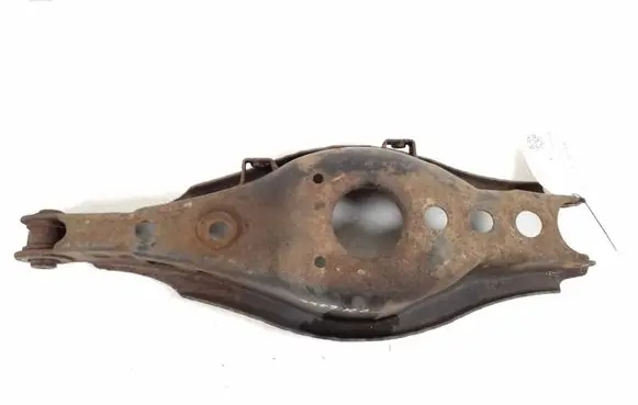 Toyota Avensis T270 Rear control arm 48740-05060