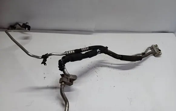 Jaguar XF X250 Air conditioning (A/C) pipe/hose 