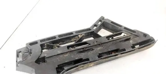 Volkswagen Touran I Front bumper mounting bracket 1T0807049