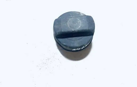 Volkswagen PASSAT B4 Fuel tank filler cap 191201553a