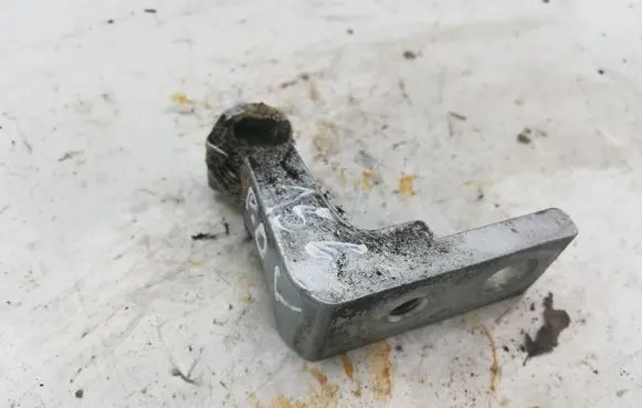 Audi A6 S6 C6 4F Front door upper hinge NOCODE