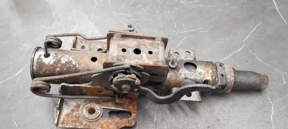 Volkswagen Golf IV Steering wheel axle 1j1419501en