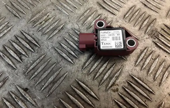 Land Rover Discovery 3 - LR3 Passenger airbag on/off switch YDB000141
