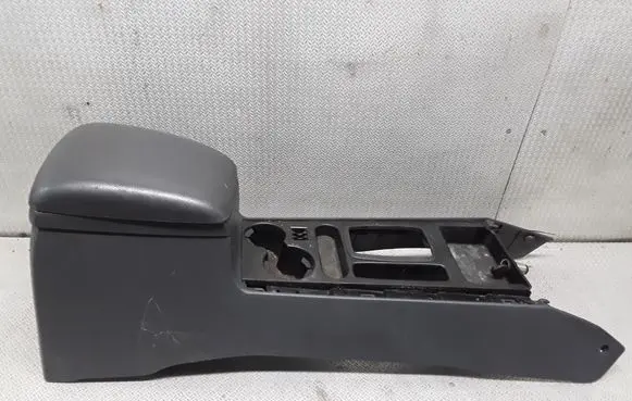 KIA Sorento Armrest 846103E000