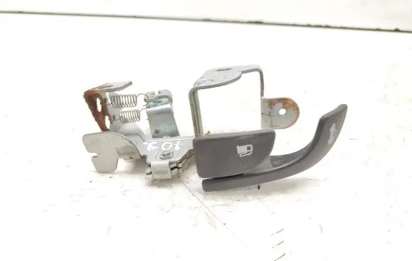 Mazda 626 Fuel tank opening switch 