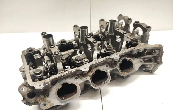 Dodge Durango Engine head 04893811AF