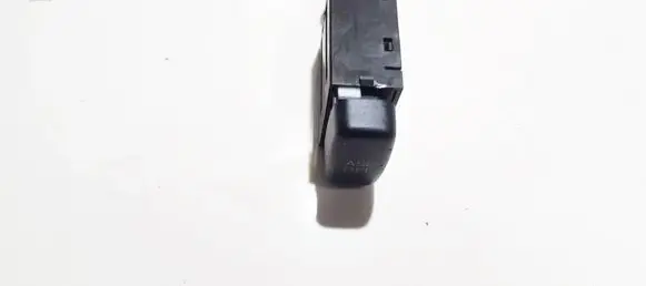 Traction control (ASR) switch