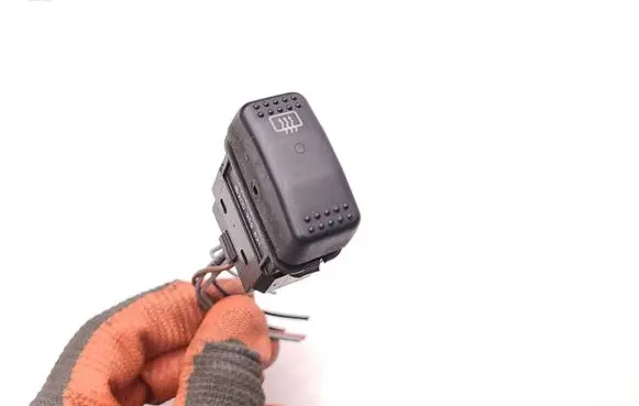Mercedes-Benz Sprinter W901 W902 W903 W904 Windscreen/window heater switch 2D0959621 32048401 0075455926