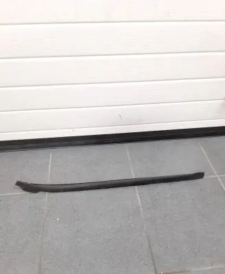 BMW M4 F82 F83 Windshield trim 7285927