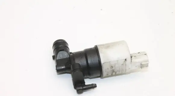 Jaguar XE Windscreen/windshield washer pump BK2117K624BA