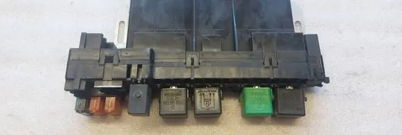 Mercedes-Benz S W220 Fuse module A0275454532