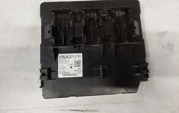 Volkswagen Jetta VI Comfort/convenience module 5K0937084K