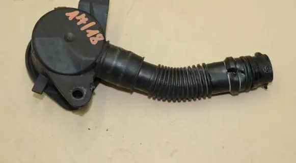BMW 3 F30 F35 F31 Window washer liquid tank fill tube 7241664 235576 E010108