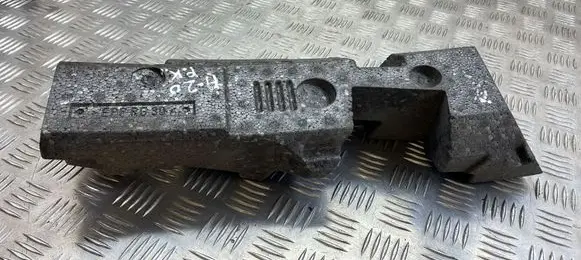 Front bumper foam support bar