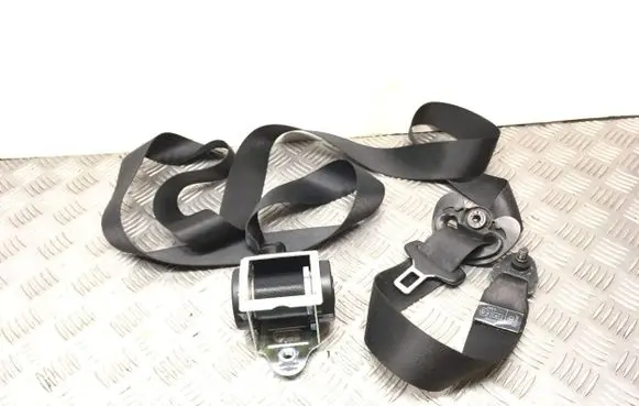 BMW 5 E60 E61 Front seatbelt S17068259130 601629800D 601630600