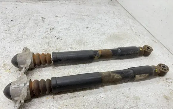 Skoda Octavia Mk2 (1Z) Rear shock absorber/damper 1K0513425D