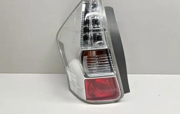 Toyota Prius+ (ZVW40) Rear/tail lights 